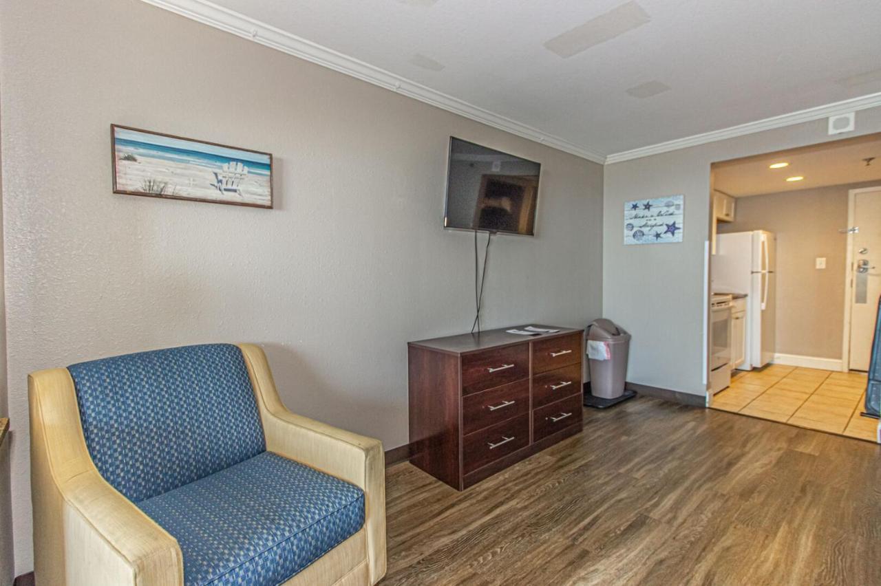 Ocean View King Suite With Modern Decor And Accents - Caravelle Resort 605 Sleeps 4 Guests Myrtle Beach Extérieur photo